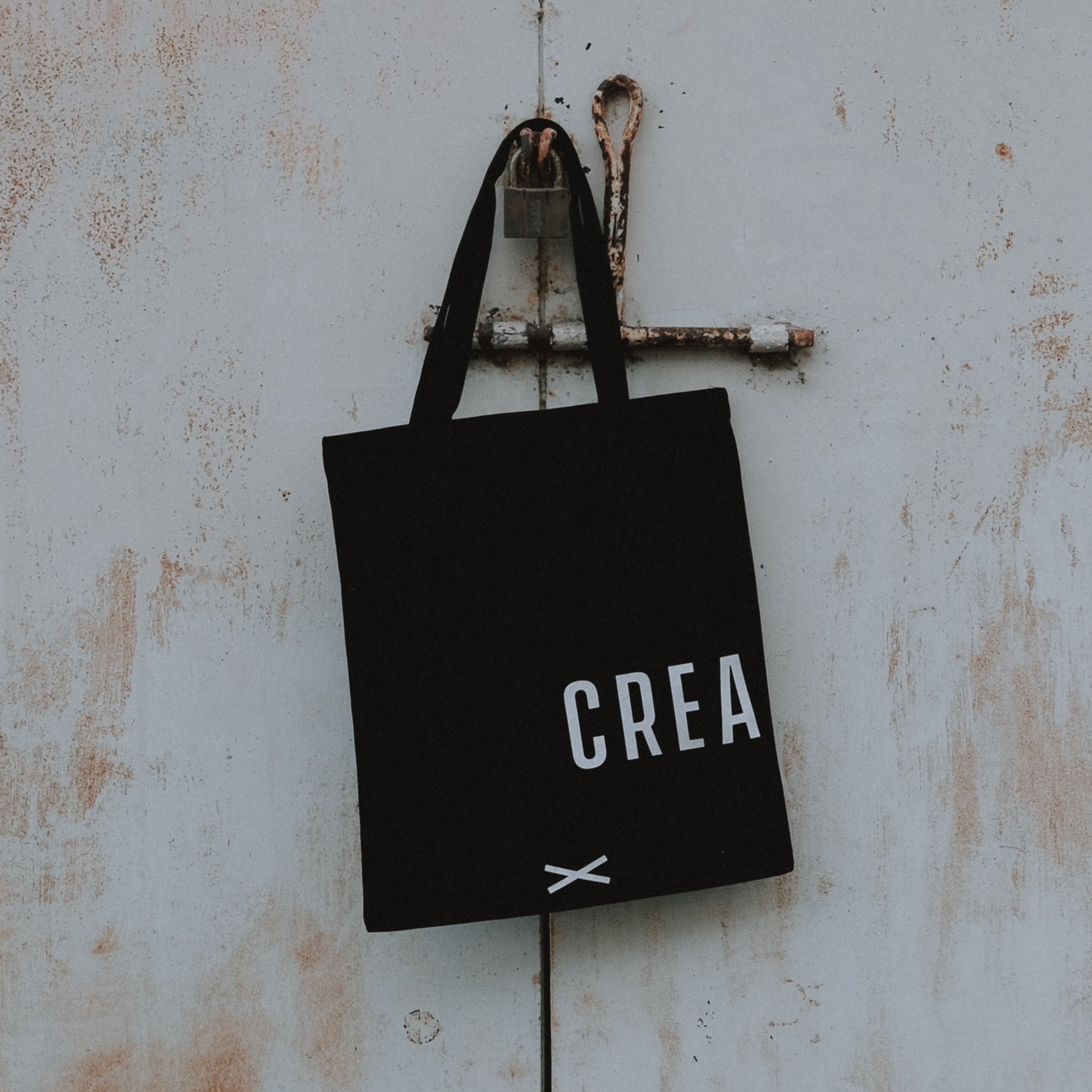 Creatura tote bag